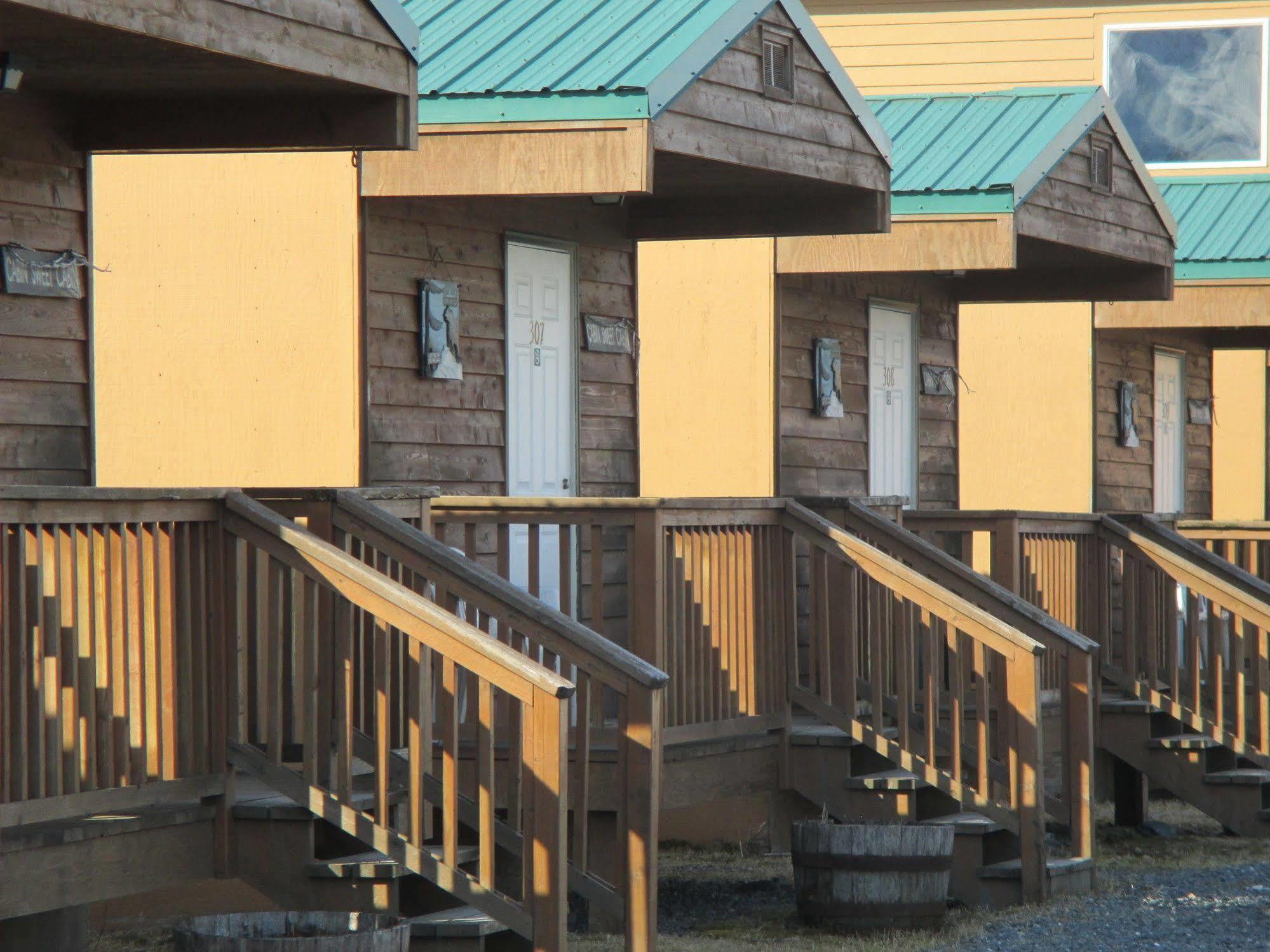 Totem Hotel And Suites Valdez Exterior photo