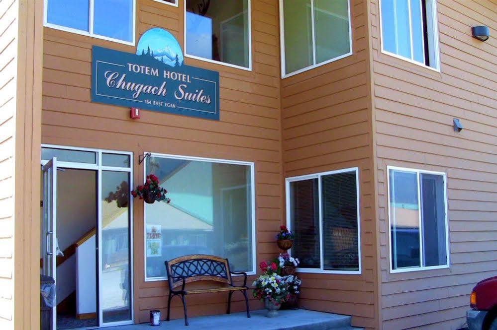 Totem Hotel And Suites Valdez Exterior photo
